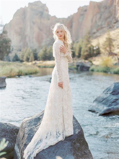 Outdoor Bride And Lace Wedding Dress Wedding And Party Ideas 100