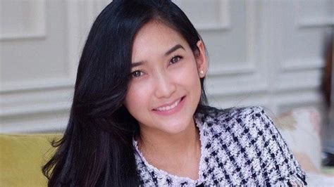 Siapa Zora Vidyanata Intip Profil Finalis Putri Indonesia