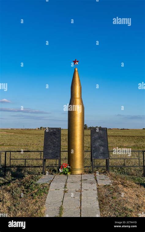 Giant Gold Colored Rifle Bullet Monument Hi Res Stock Photography And
