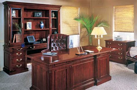 Desks And Credenzas Officemakers Furniture Credenza Furniture