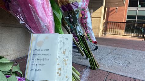 Blue Jackets fans flock to Nationwide Arena to mourn Johnny Gaudreau