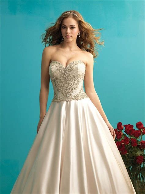 Pin By Britt On Ideas For My Wedding Wedding Dresses Dresses Strapless Wedding Dress