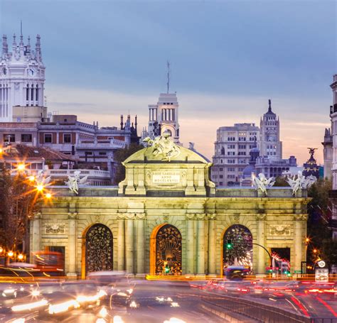 La Puerta De Alcalá Descubre La Historia De Este ícono Madrileño