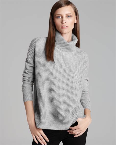 Lyst Theory Sweater Aldanta Cashmere Turtleneck In Gray