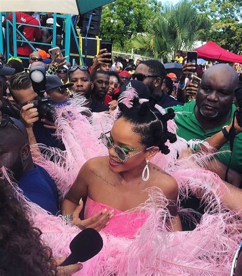 Cropover2019 💓🇧🇧 Rihanna Barbados Rihanna Video Bad Gal Feather