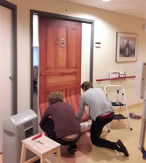 Company Recreates Doors Of Dementia Patients Houses To Help Them Find
