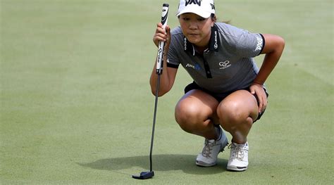 Lydia Ko Working Fourth New Putter At Kingsmill