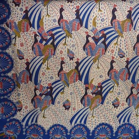 Merak Ngibing Seni Tradisional Batik Lukisan