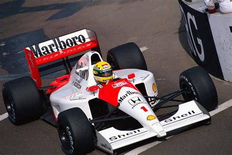 How to win a championship. Ayrton Senna: aprenda como ser um campeão na vida e no ...