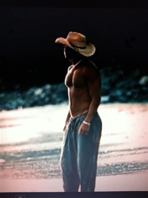 Kenny Chesney No Shoes No Shirt No Problem Yes I Would Love To
