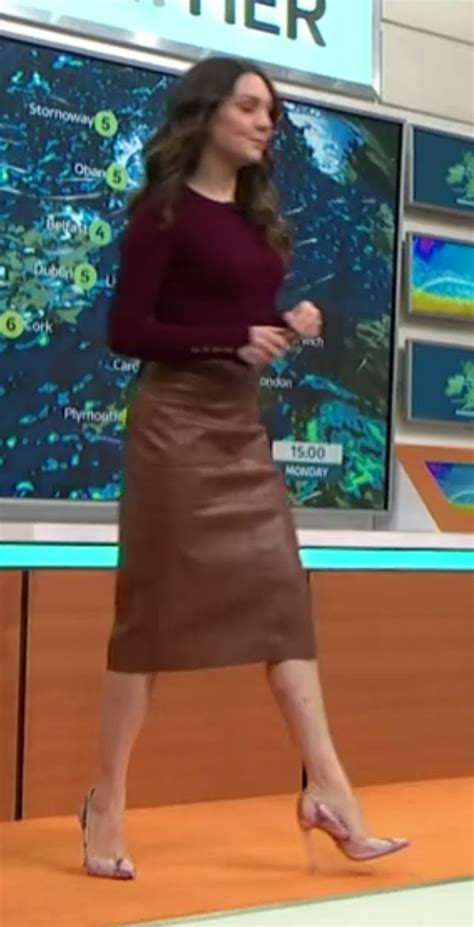 Laura Pencil Skirt Weather Tv Lovely Person Skirts How To Wear Girl