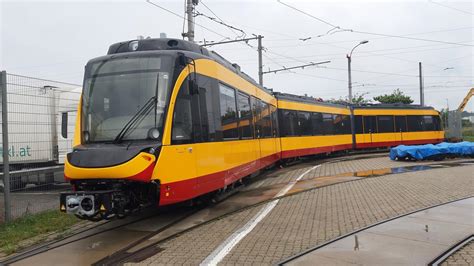 AVG Flexity tram-train delivered to Karlsruhe | Urban news | Railway Gazette International