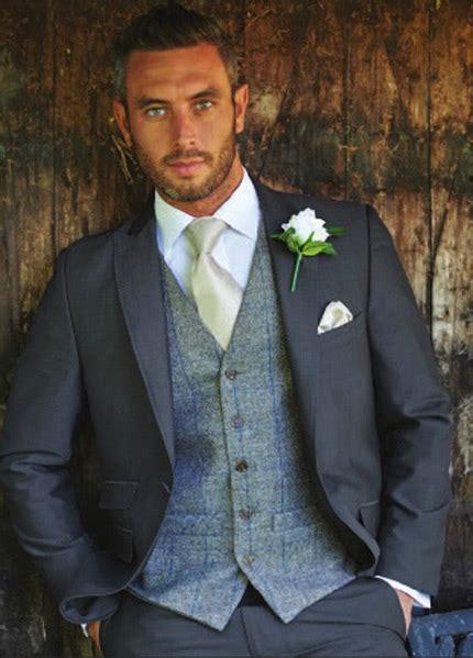 Don't just fit in, find your own perfect fit. Hire Mens Wedding Suits and Formal Wear for Grooms