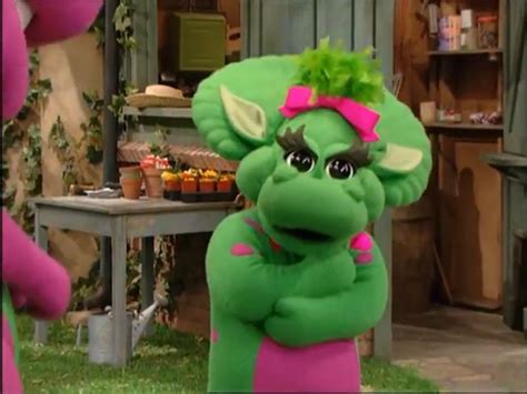 Baby Bop Give Her A Hug Barney The Dinosaurs Barney And Friends