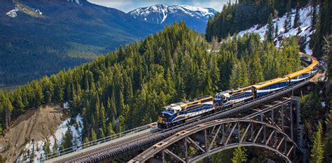 Rocky Mountaineer Train Canadian Rockies Train Aaa