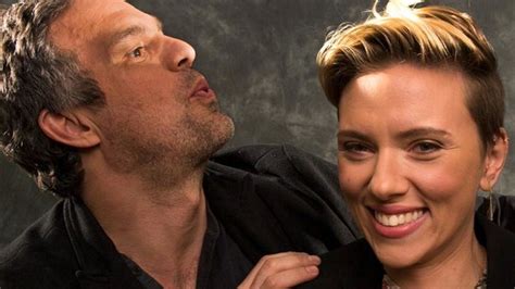 ¡colegas De Marvel Mark Ruffalo Felicita A Scarlett Johansson Por El