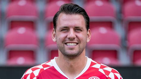 Adam szalai will meet the hungarians on the german national team this wednesday evening, but the good news is already a few hours beforehand: Adam Szalai und Mainz 05 schließen Frieden: Ungar kehrt ...