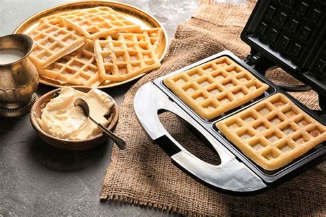 This stainless steel dream come true lets you whip up elegant snowflake waffles. Best Mini Waffle Maker Reviews (With images) | Waffle ...
