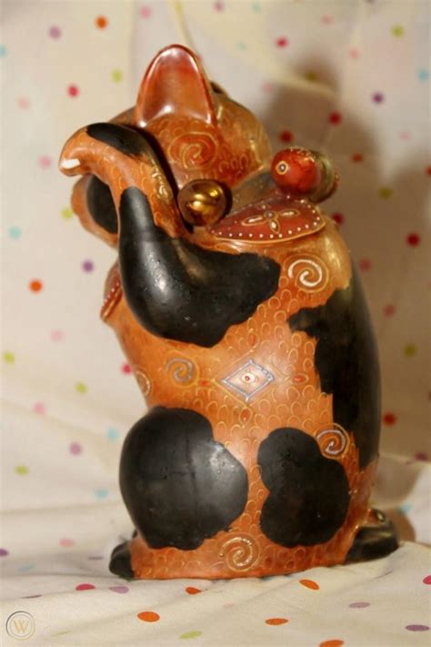 Antique Kutani Maneki Neko Good Luck Beckoning Cat Moriage Hand Painted