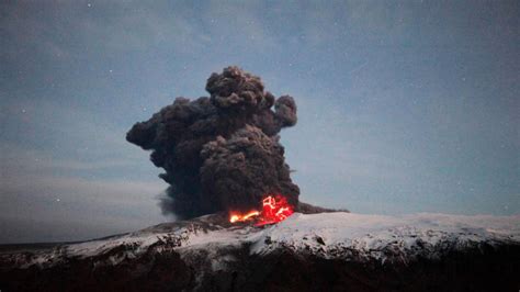 Iceland Raises Volcano Alert Level To Second Highest The Irish Times