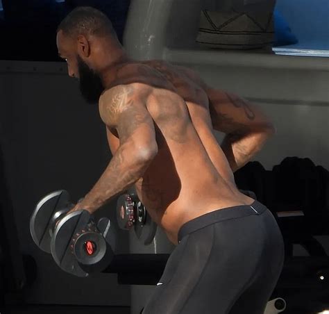 Lebron James Shows His Muscle Body During Workout Gay Male Celebs