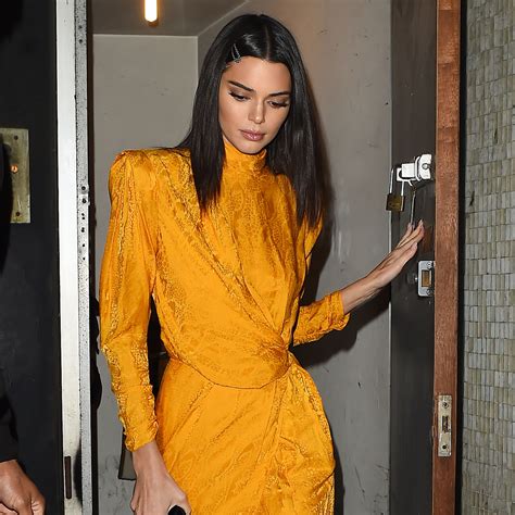Kendall Jenner Nails The Winter Leg Reveal—no Tights Required Vogue