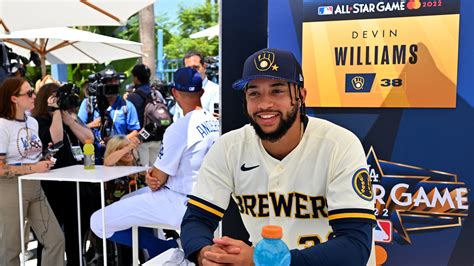 Brewers Setup Man Devin Williams Hasnt Allowed A Run Since May 10