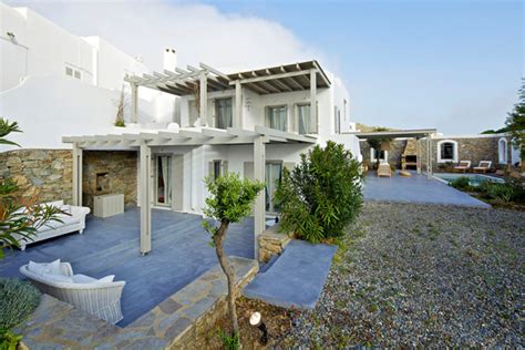 White And Modern House Design In Mykonos Island Greece