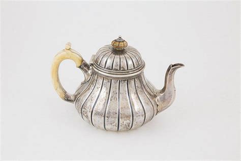 Victorian Sterling Silver Melon Teapot By Robert Garrard Tea And Coffee