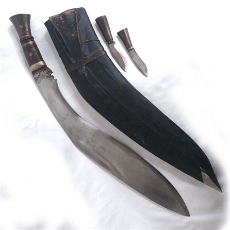 Nepalese Kukri Knife Set With Leather Scabbard Edged Weapons