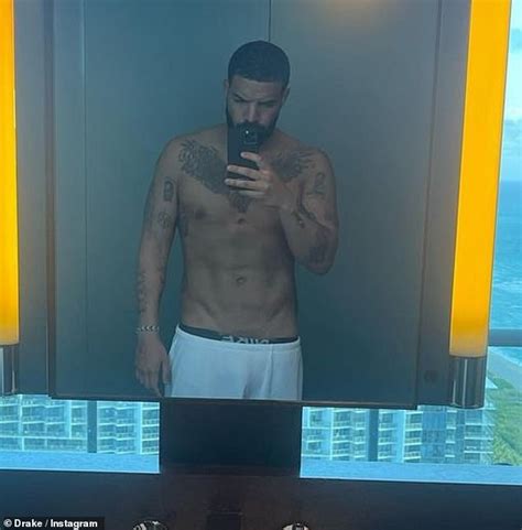Drake Reveals His Chiseled Abs As He Shows Off His Massive Stacks Of Cash