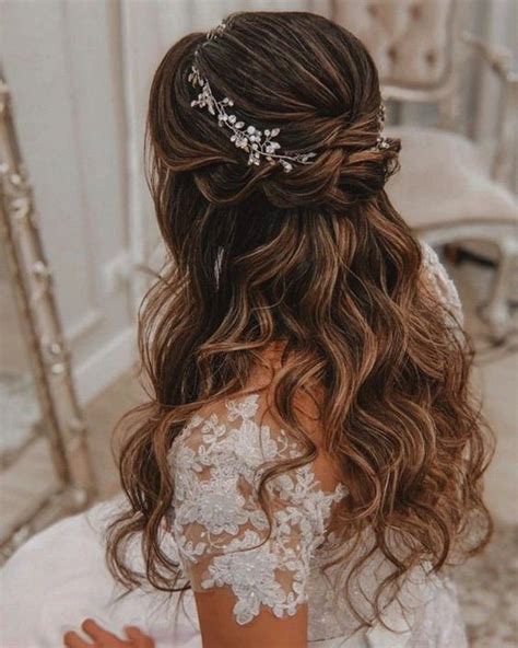 Lovely Prom Hairstyles For Your Big Night Beneconnoi Com In Wedding Hair Half
