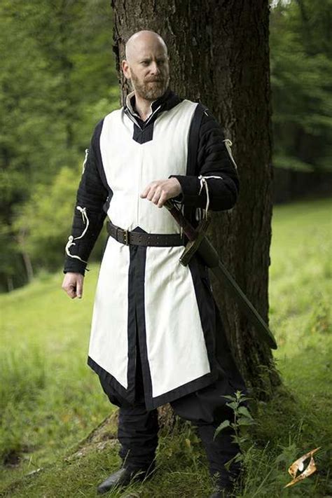 Basic Tabard Black Medieval Clothing Medieval Tunic Medieval