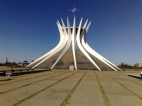 Clássicos Da Arquitetura Catedral De Brasília Oscar Niemeyer