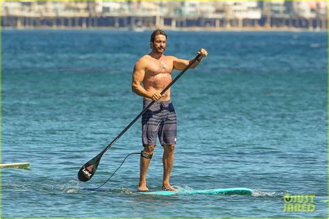 Gerard Butler Makes Out With His Mystery Girlfriend On The Water Photo 3205056 Bikini Gerard