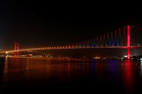 Puente Del Bósforo Estambul Turquía Es Un Puente Colgante Que Une