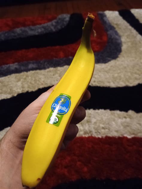 This Banana Has A Weird Curve In It Rmildlyinteresting