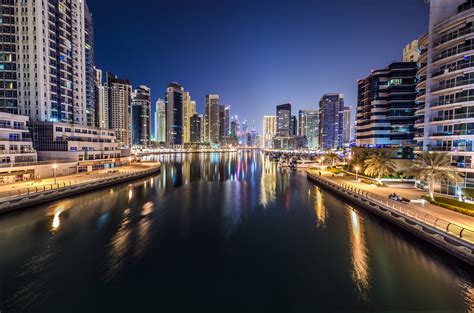 Dubai Marina Skyline At Night Foto And Bild Architektur