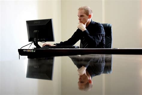 How Long Should You Sit In Front Of A Computer