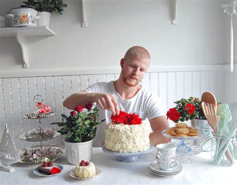 Join to listen to great radio shows, dj mix sets and podcasts. Au! 25+ Vanlige fakta om Hela Sverige Bakar? Birgitta ...