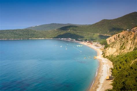 Find and book hotel or private accommodation. Kickstarting Festival Season- Your Guide to the Best ...