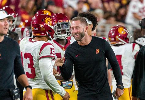 Kliff Kingsbury Interviewing For Bears Oc Job Leads To Speculation