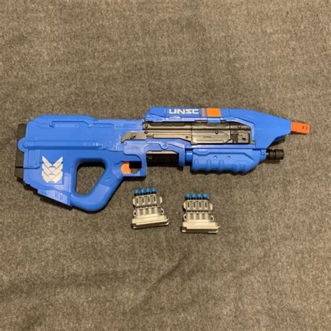 Mattel Boomco Halo Unsc Ma5 Blaster Assault Rifle Blue 15 Darts No Box