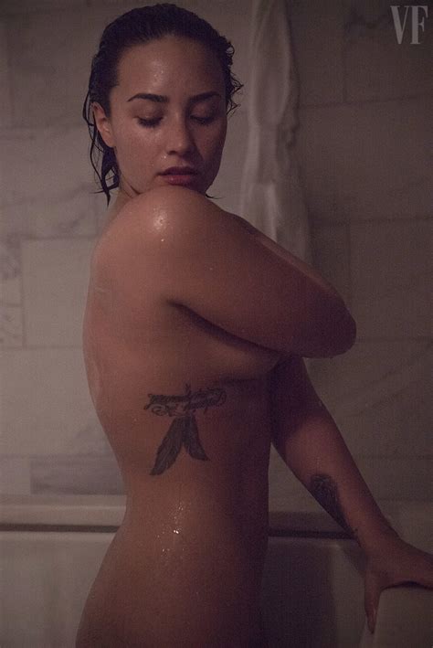 Naked Demi Lovato Added By