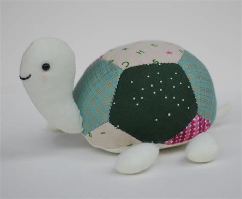 Free English Paper Piecing Pattern Tilly The Turtle