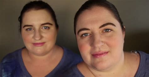 These Twin Strangers Look Identical But Theyre Not Related Huffpost