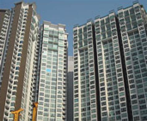 Uni wall aps holdings bhd est un fournisseur malaisien de services de façades de bâtiments pour les promoteurs immobiliers. Uniwall