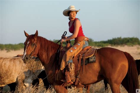 Pin By Mary Anne Bookman On Hop On A Horse Cowgirl And Horse Horses