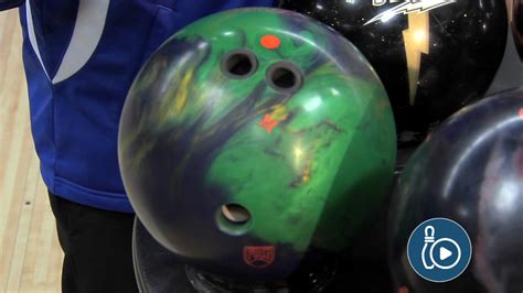A Guide To The Three Types Of Bowling Balls National Bowling Academy Nbac