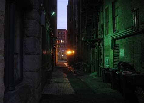 Cool Alleyway In Sweltering Town 路地 廃墟